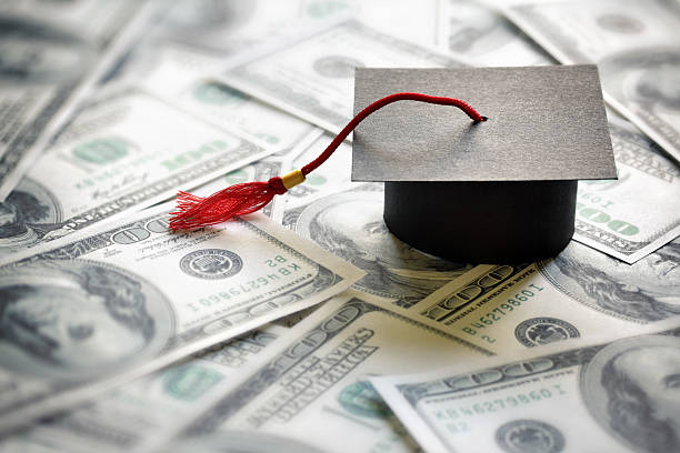 7 Graduate School Scholarships Plus Application Tips