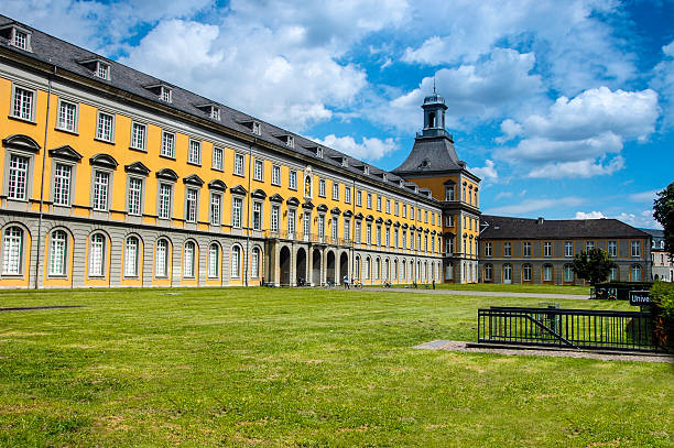 University Bonn The main building of the University of Bonn on a sunny day.  University of Bonn stock pictures, royalty-free photos & images